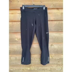 Nike dri fit black capri athletic leggings